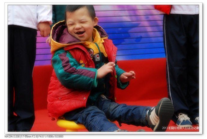 002jqI6gty6EGr2Jnwo0c690_jpg