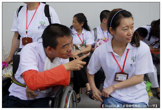 53295e7axc17a976dfbcc690_jpg