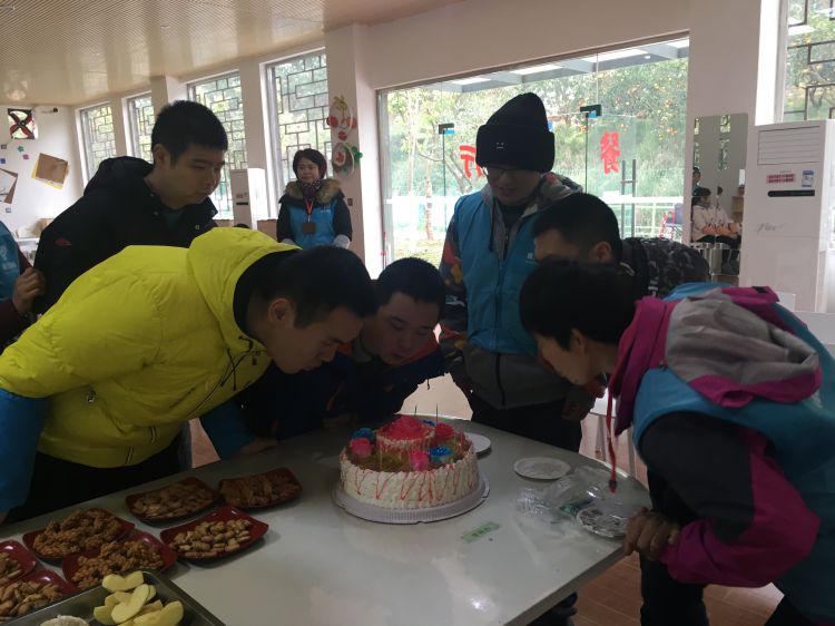 761732549336897011_jpg