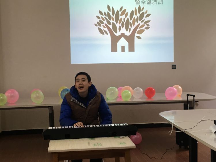 820412903921733853_jpg