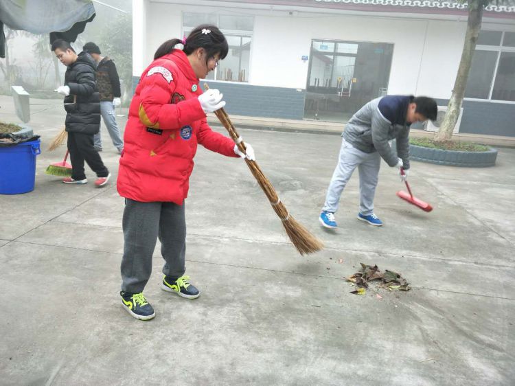 779249283801495162_jpg