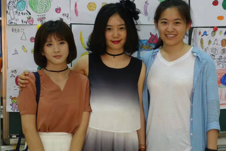 志愿者美术团队_jpg